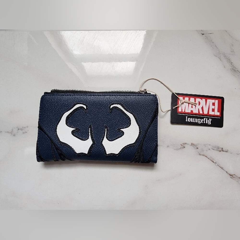 Lounge fly zipper wallet